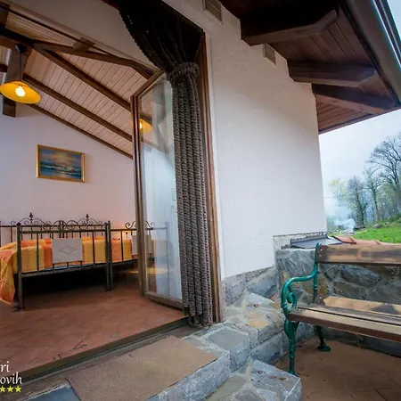 Pri Martinovih * Deskle