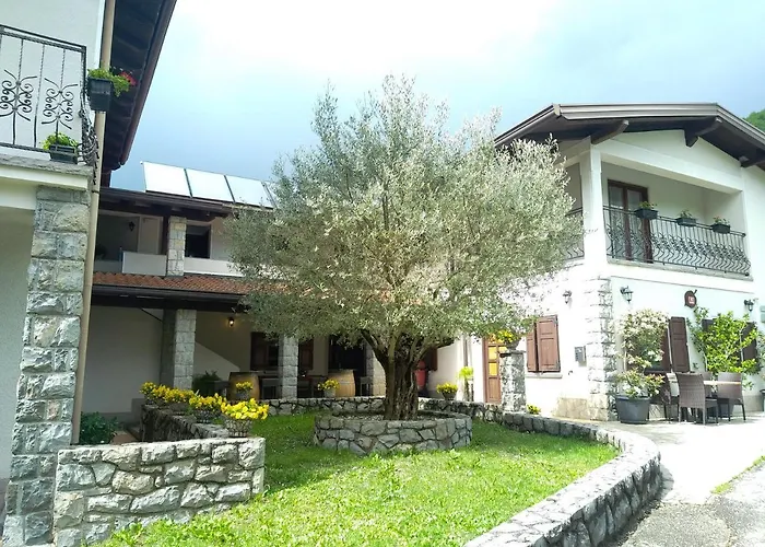 Δωμάτια σε οικογενειακή κατοικία Pri Martinovih Deskle